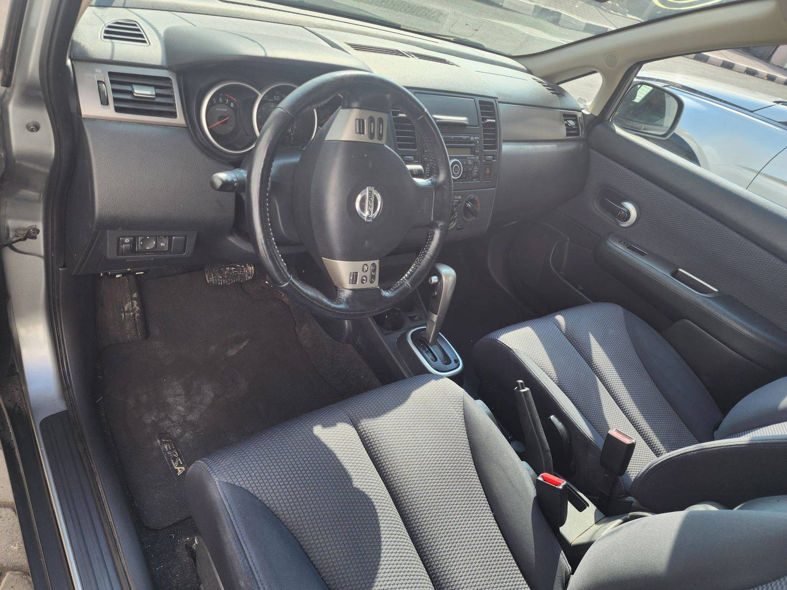 2009 NISSAN VERSA — 184221 Miles — Lot 68035843 - Marhaba Auctions Used Cars - Image 4