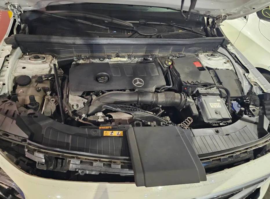 MERCEDES BENZ GLB 250 2022 - Marhaba Auction Used Cars - Image 10
