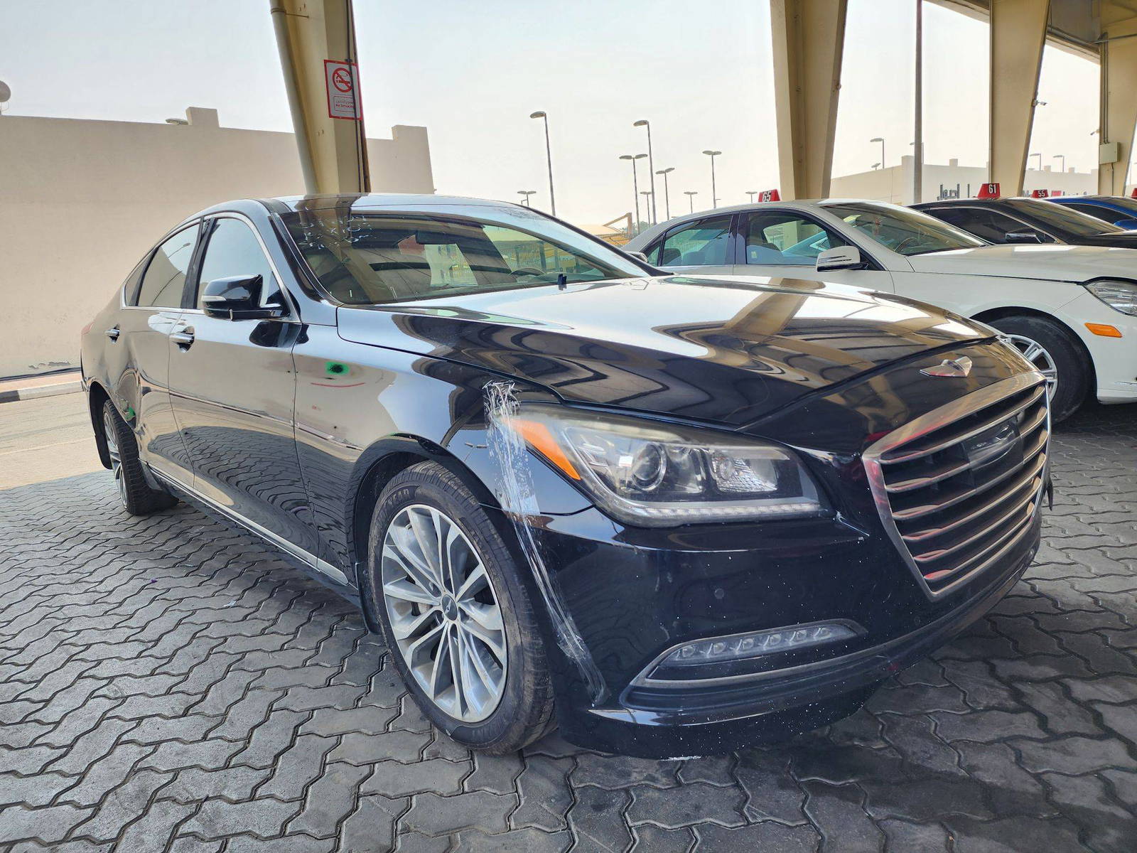 2016 HYUNDAI GENESIS — 188283 Miles — Lot 57961094 — Main - Marhaba Auctions Used Cars - Image 4