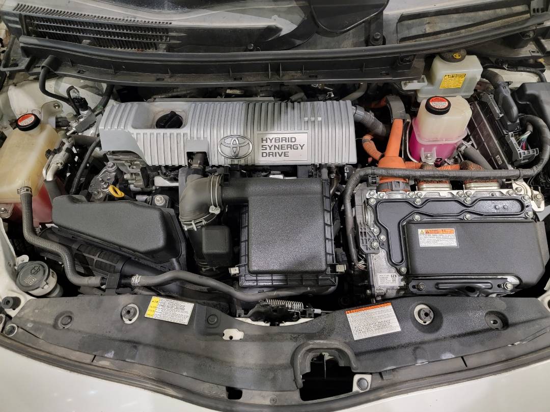 2015 TOYOTA PRIUS — 225332 Miles — Lot 86188564 — Main - Marhaba Auctions Used Cars - Image 9