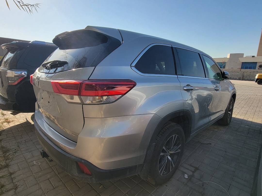 2018 TOYOTA HIGHLANDER — 126722 Miles — Lot JS881899 — Main - Marhaba Auctions Used Cars - Image 4