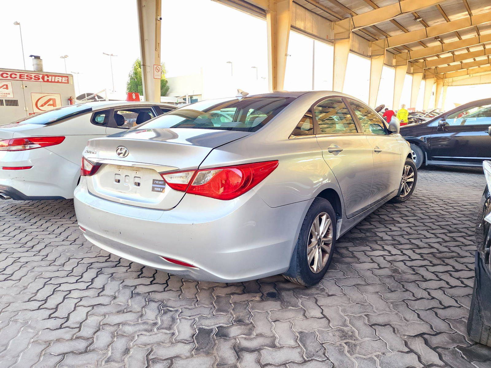 2013 HYUNDAI SONATA — 108138 Miles — Lot DH787103 — Souq - Marhaba Auctions Used Cars - Image 3
