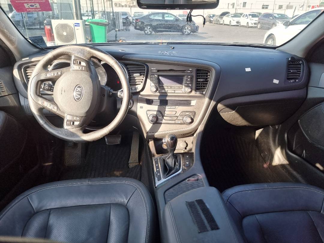 2011 KIA K5 — 258023 KM — Lot 125478 — Main - Marhaba Auctions Used Cars - Image 7