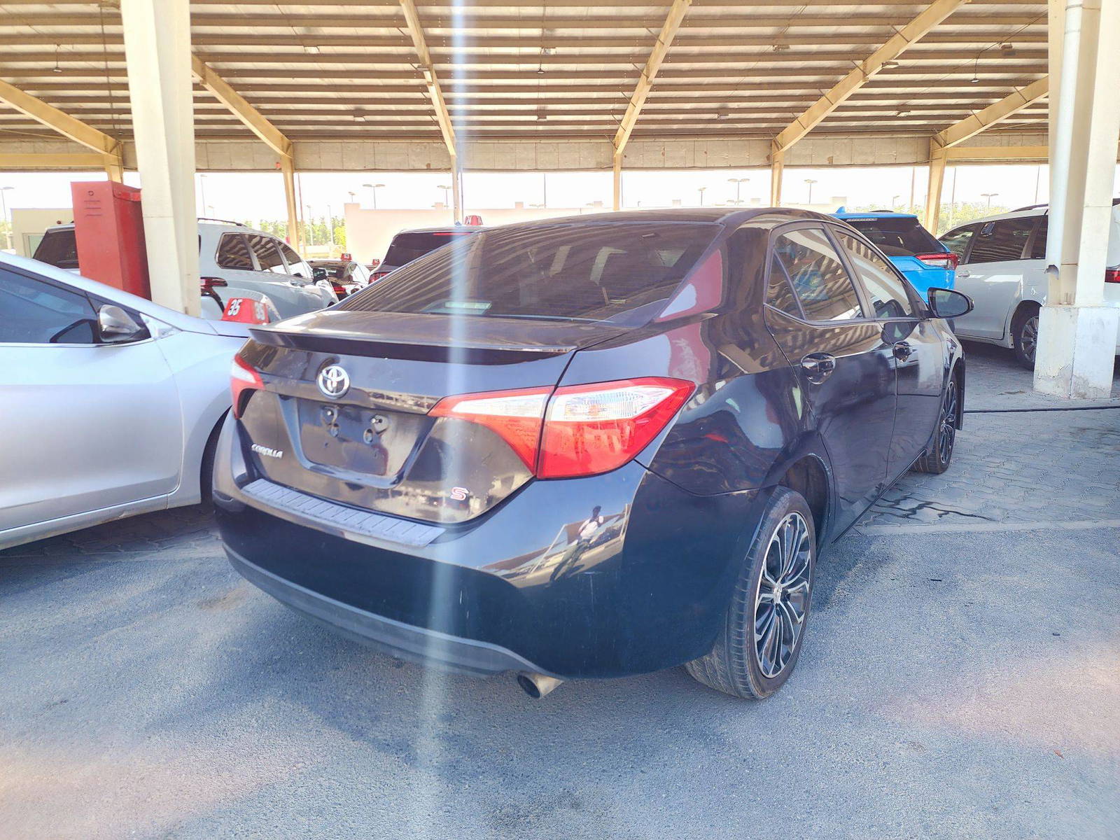 2015 TOYOTA COROLLA — 107673 Miles — Lot RHE1FP242487 — Souq - Marhaba Auctions Used Cars - Image 3