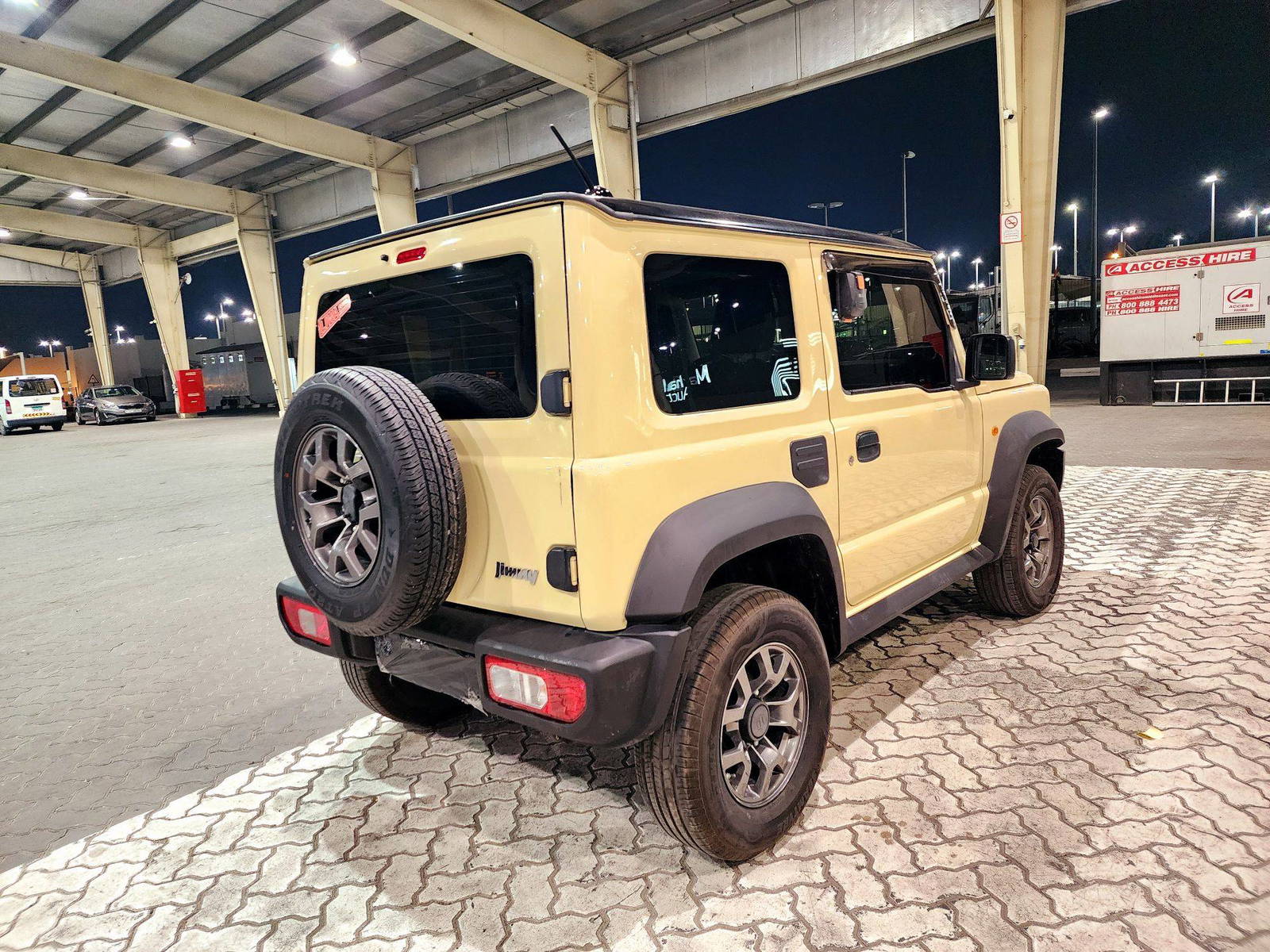 2021 SUZUKI JIMNY — 72239 KM — Lot M5101568 — Souq - Marhaba Auctions Used Cars - Image 5
