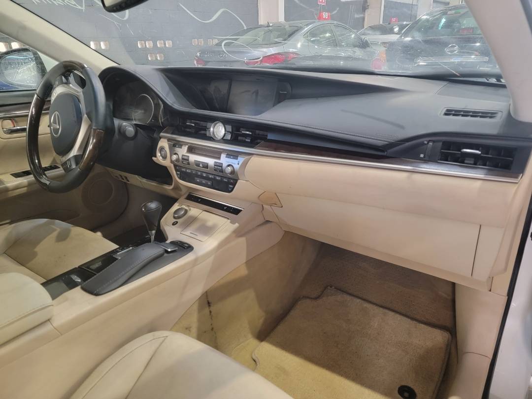 2013 LEXUS ES 350 — 206380 Miles — Lot 2012509 - Marhaba Auctions Used Cars - Image 5