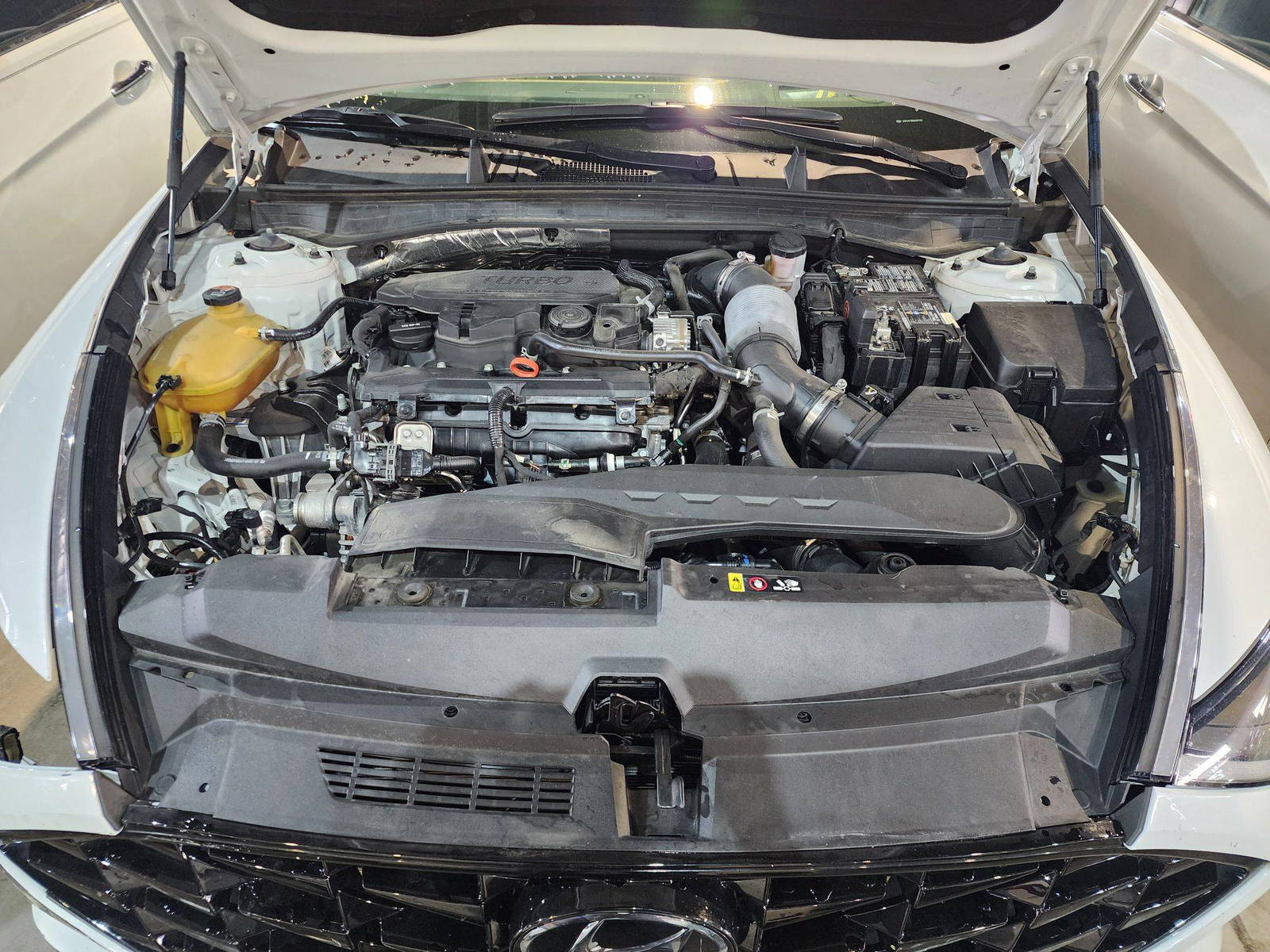 HYUNDAI SONATA 2021 - Marhaba Auction Used Cars - Image 12