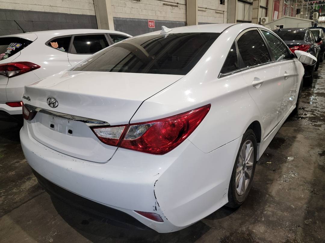2014 HYUNDAI SONATA — 200225 Miles — Lot 67155323 - Marhaba Auctions Used Cars - Image 4