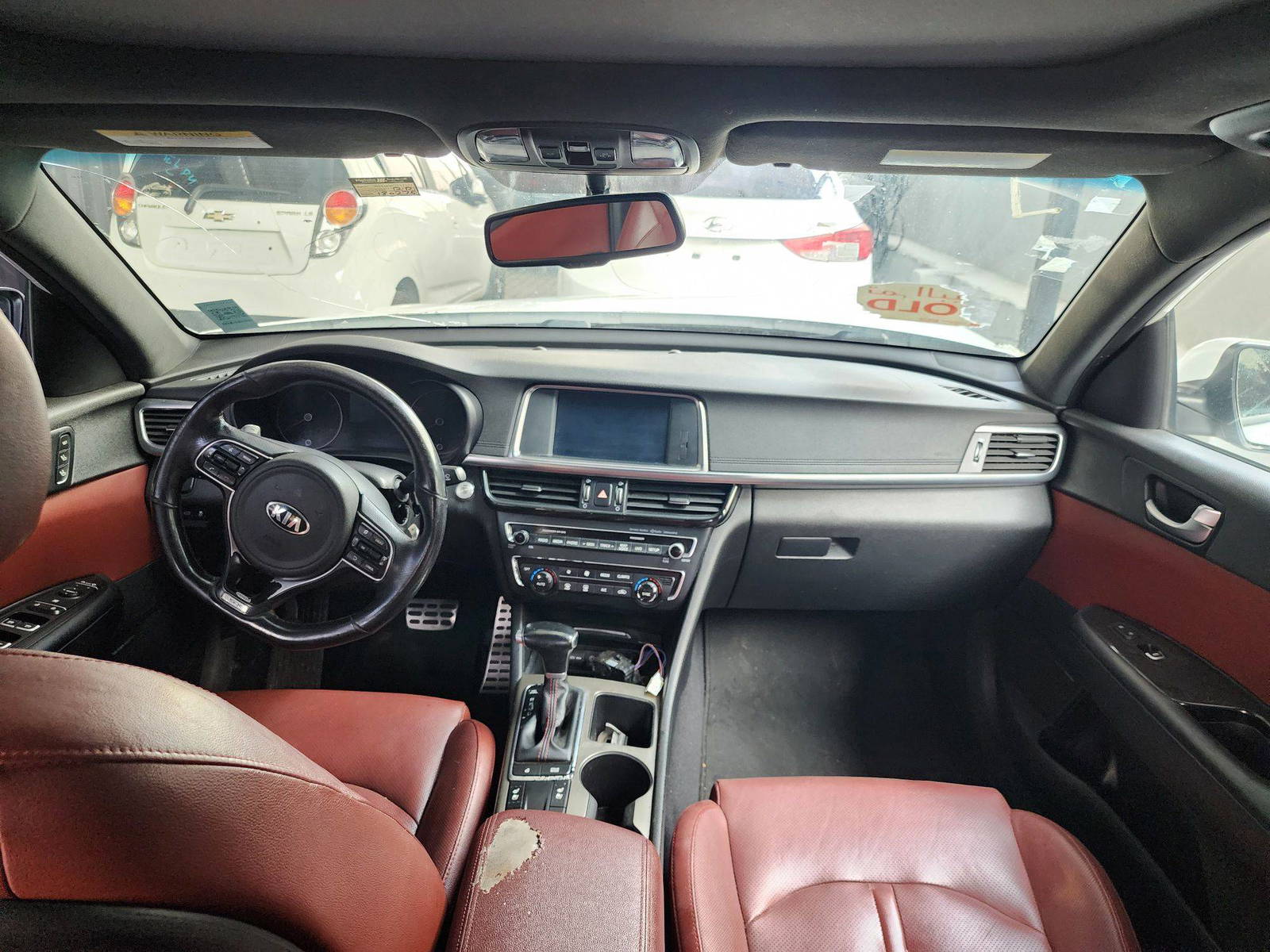 2016 KIA OPTIMA — 180275 Miles — Lot 215487 — Souq - Marhaba Auctions Used Cars - Image 4