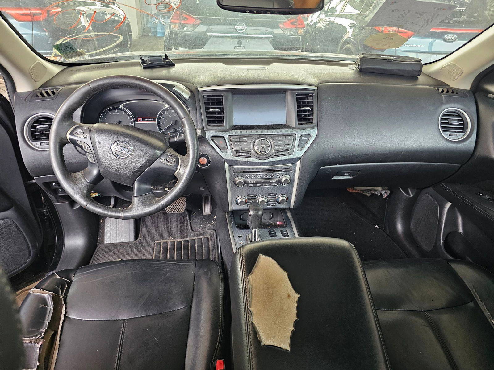 2017 NISSAN PATHFINDER — 192748 Miles — Lot N7HC603753 — Souq - Marhaba Auctions Used Cars - Image 7