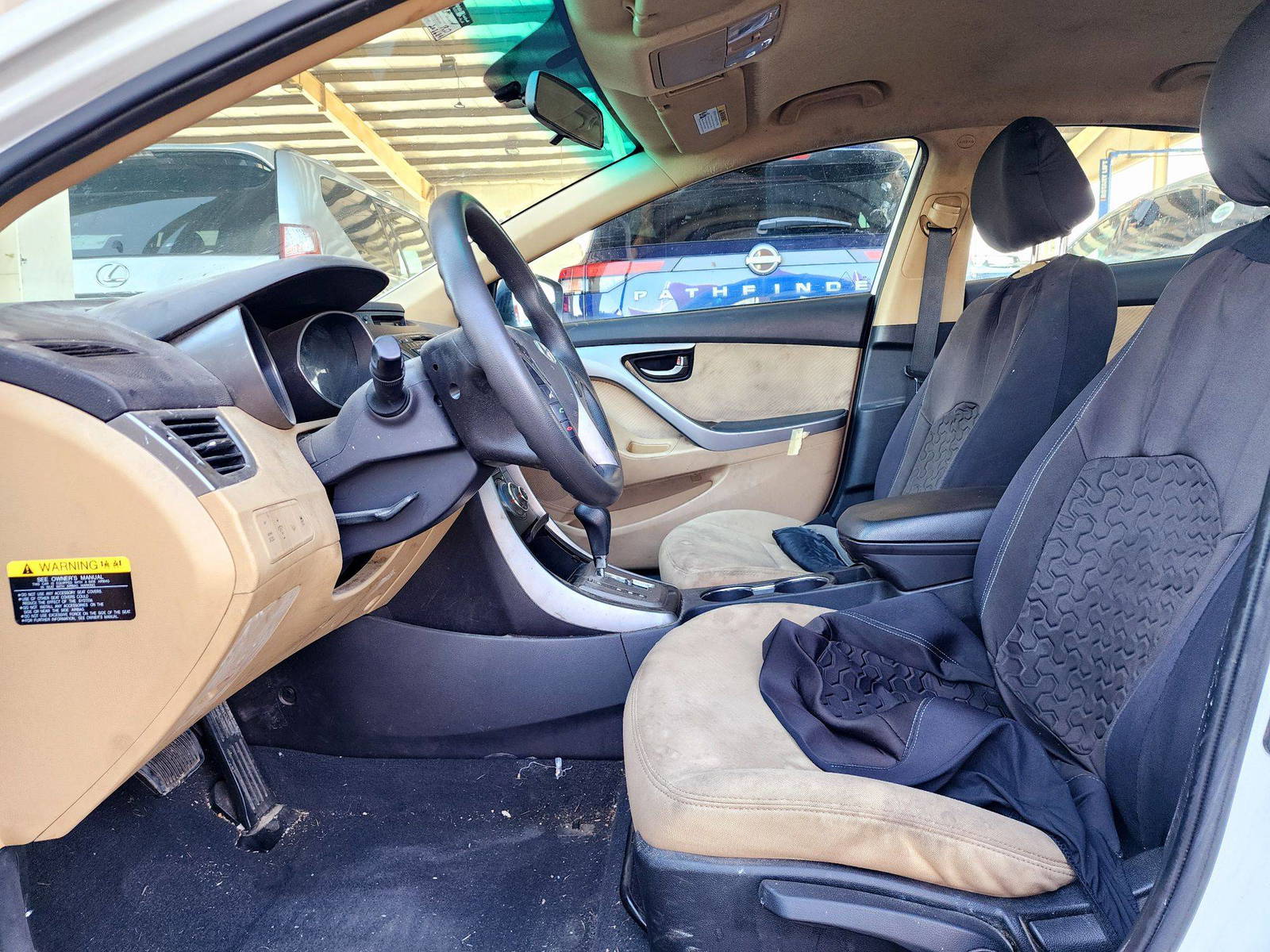 2013 HYUNDAI ELANTRA — 203687 Miles — Lot DH425933 — Souq - Marhaba Auctions Used Cars - Image 8