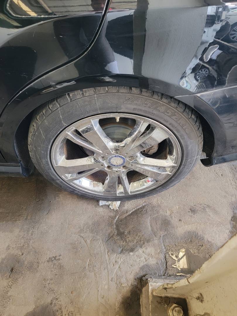 MERCEDES BENZ E 350 2012 - Marhaba Auction Used Cars - Image 9