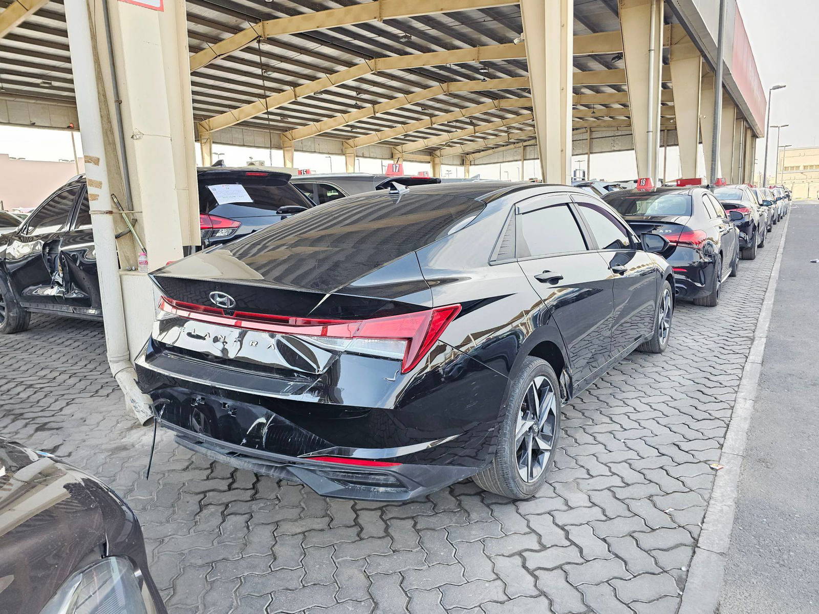 2023 HYUNDAI ELANTRA — 24187 Miles — Lot G2PU445218 — Souq - Marhaba Auctions Used Cars - Image 4