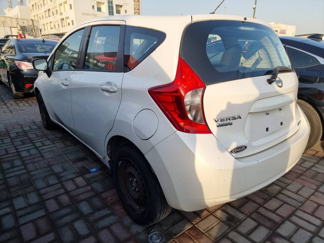 2015 NISSAN VERSA NOTE — 174153 Miles — Lot 125487 — Souq - Marhaba Auctions Used Cars - Image 5