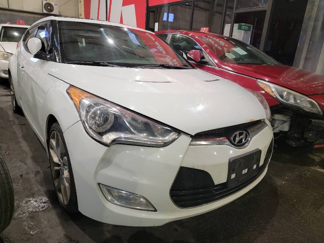 HYUNDAI VELOSTER