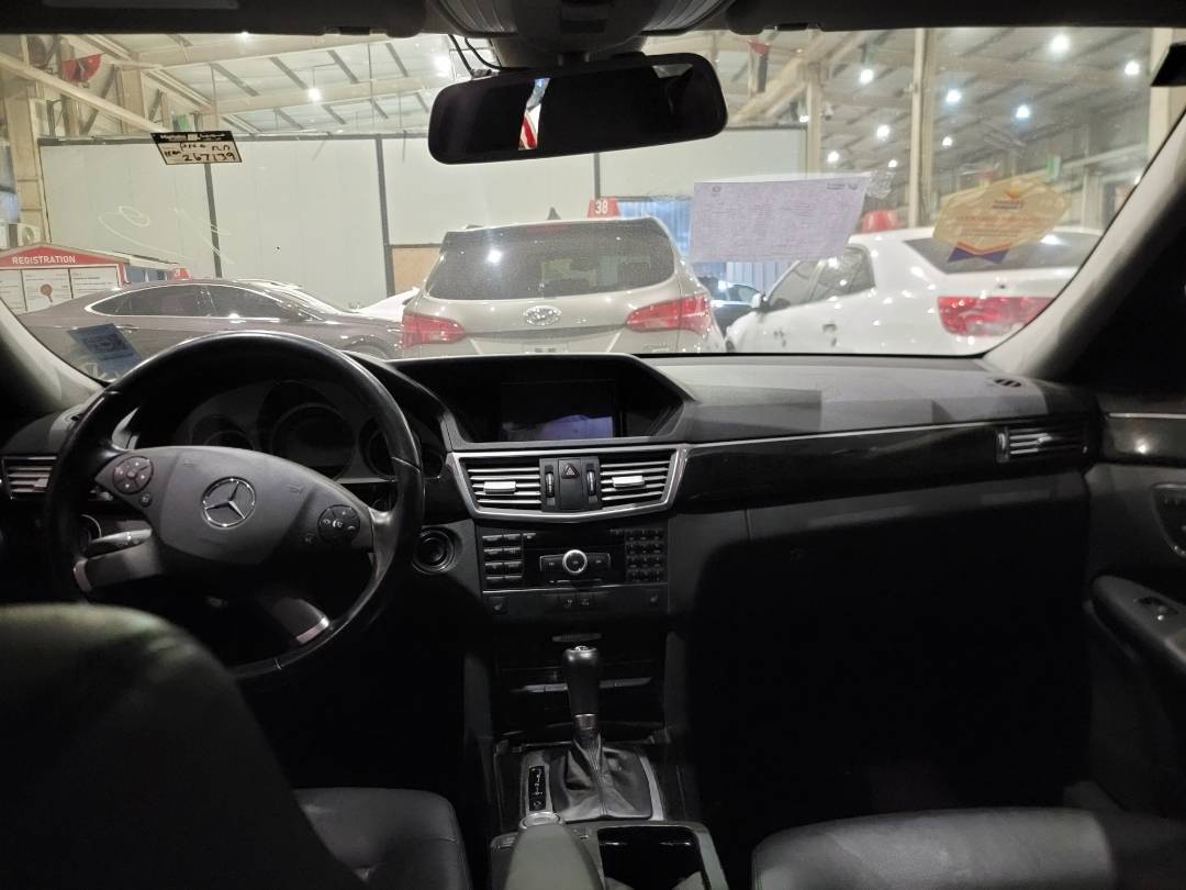 2011 MERCEDES BENZ E 200 — 267139 KM — Lot BA368517 — Main - Marhaba Auctions Used Cars - Image 7