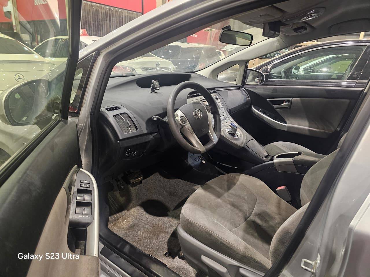 2015 TOYOTA PRIUS — 211884 Miles — Lot 9F0443863 — Main - Marhaba Auctions Used Cars - Image 9