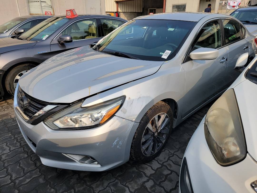 2017 NISSAN ALTIMA — 162590 Miles — Lot 3AP7HC149806 — Souq - Marhaba Auctions Used Cars - Image 5