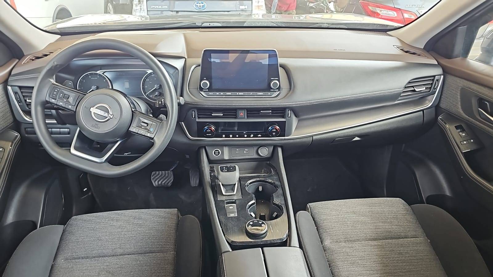 NISSAN ROGUE 2023 - Marhaba Auction Used Cars - Image 7