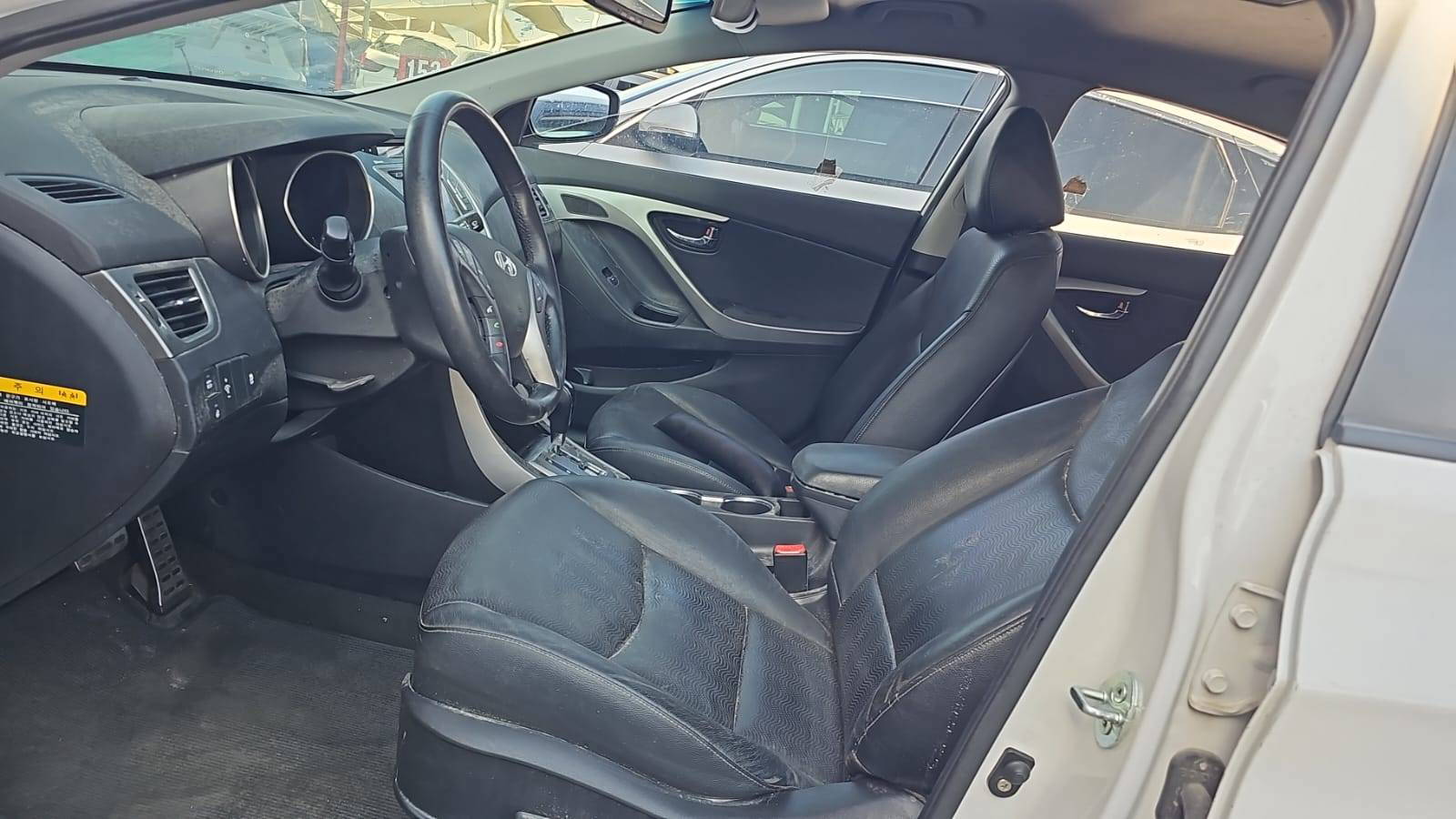 HYUNDAI AVANTE 2013 - Marhaba Auction Used Cars - Image 5