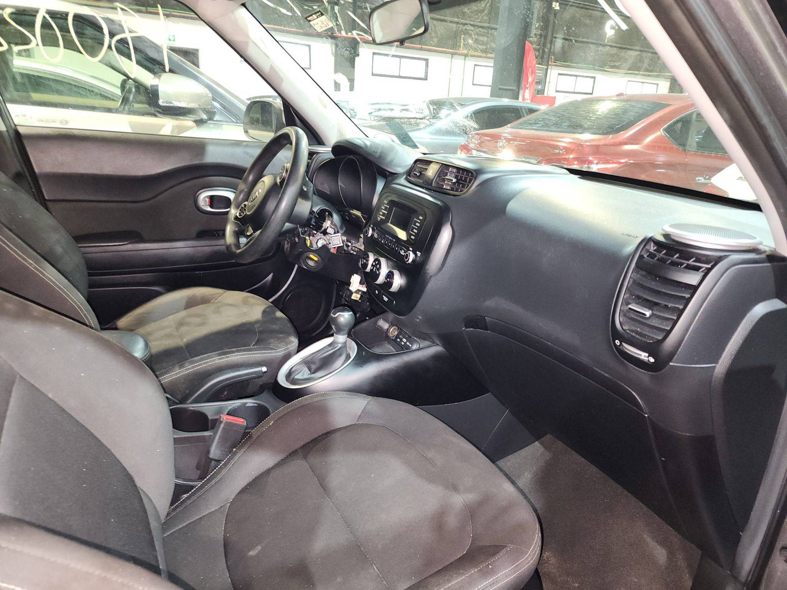 2016 KIA SOUL — 180022 Miles — Lot 58635364 — Souq - Marhaba Auctions Used Cars - Image 11