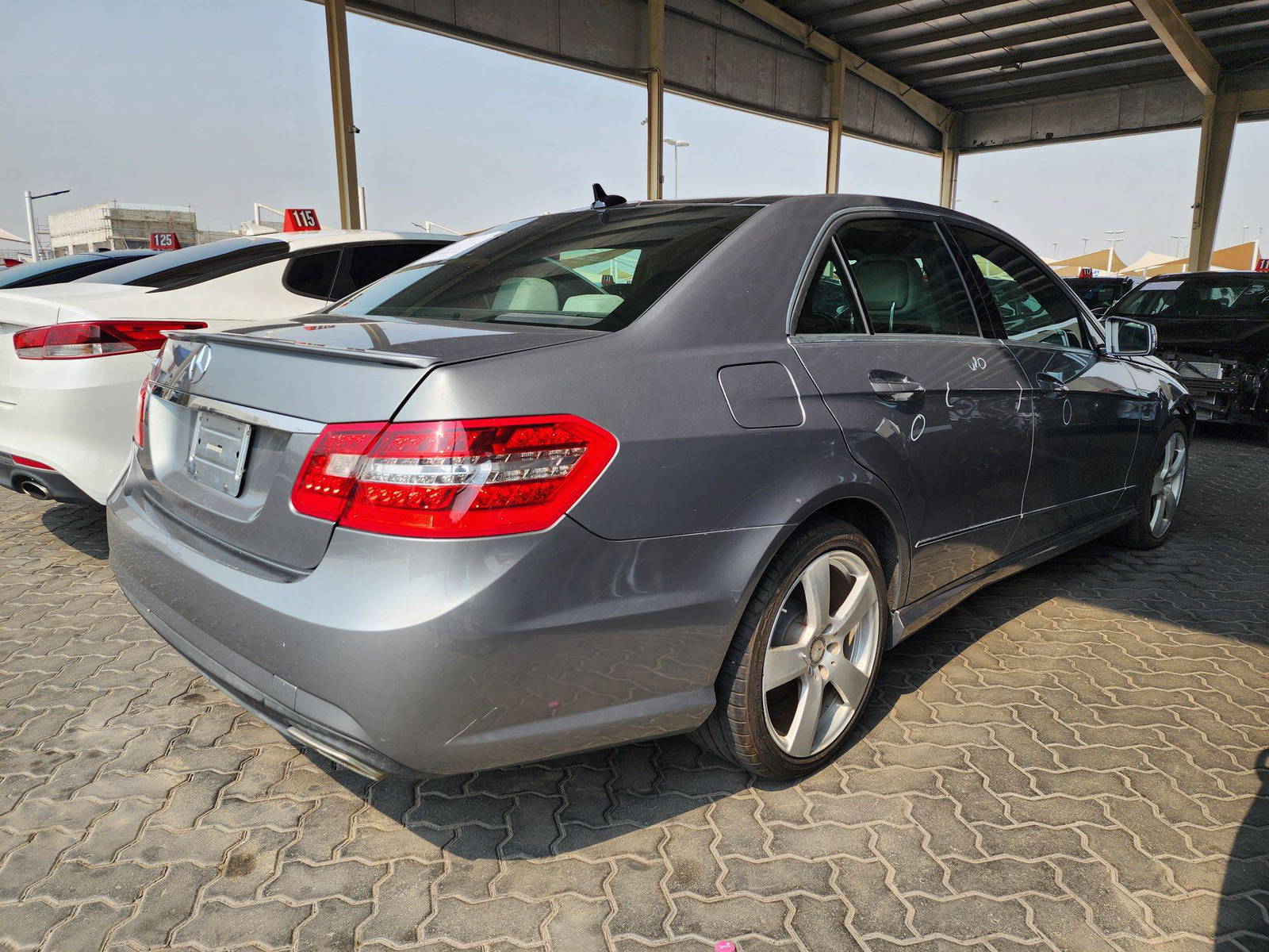 2011 MERCEDES BENZ E 350 — 134080 Miles — Lot 78800063 — Souq - Marhaba Auctions Used Cars - Image 3