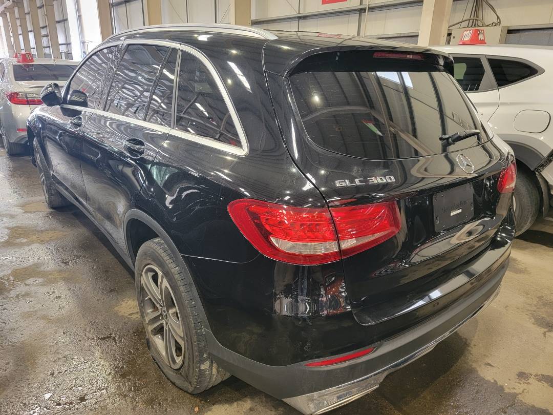 2019 MERCEDES BENZ GLC-300 — 58092 Miles — Lot 40859004 — Main - Marhaba Auctions Used Cars - Image 3