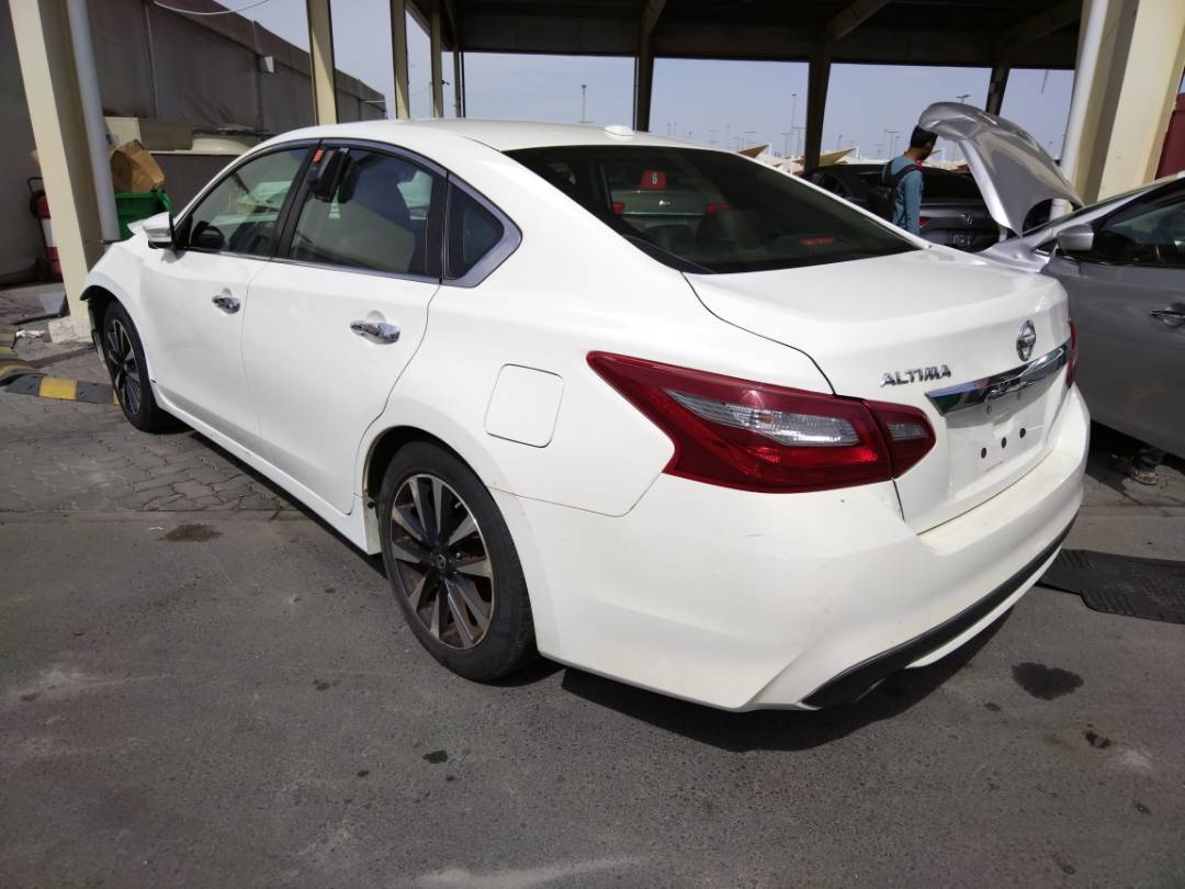 2018 NISSAN ALTIMA — 127516 Miles — Lot 38125187 - Marhaba Auctions Used Cars - Image 5