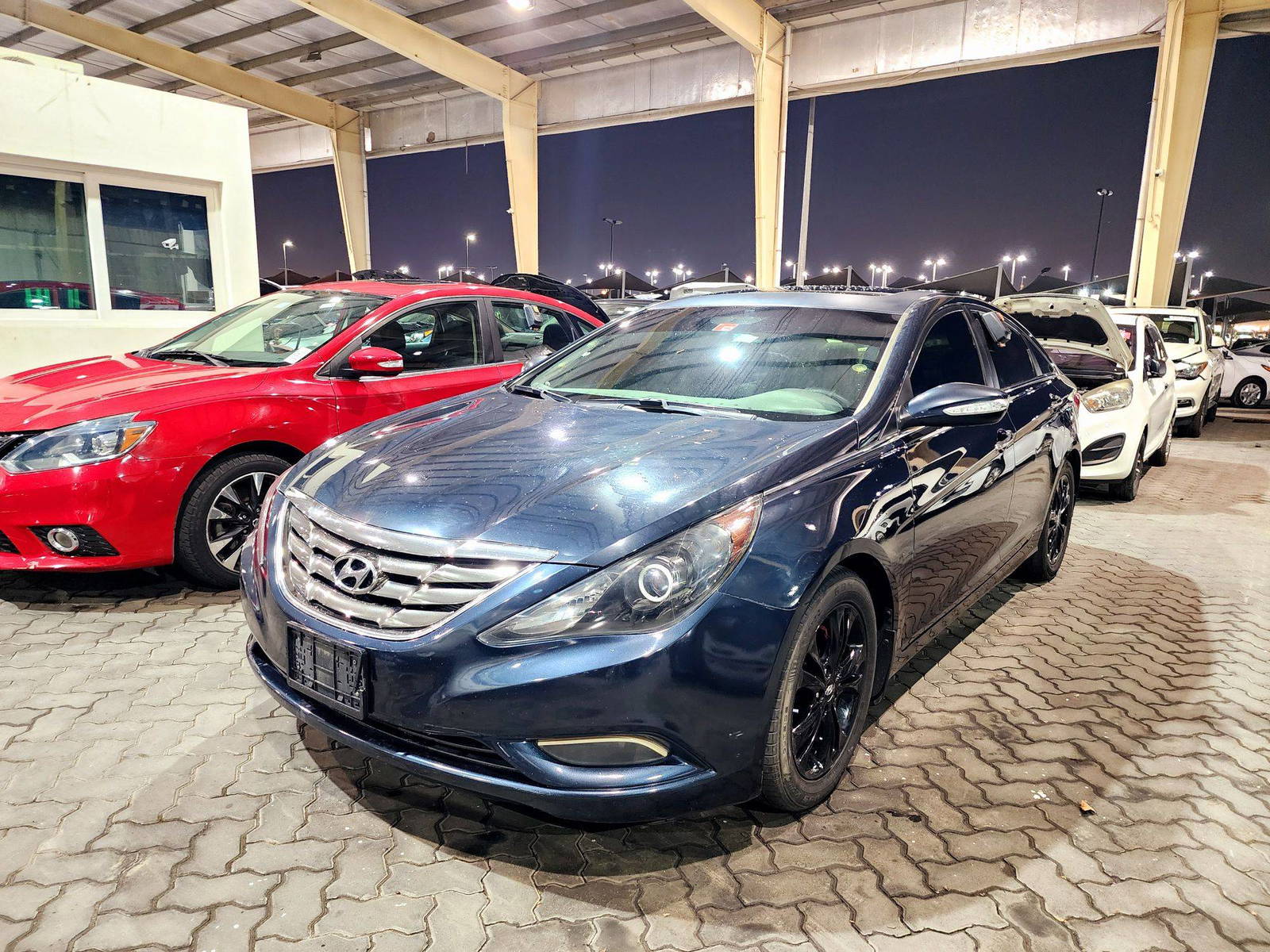 2011 HYUNDAI SONATA — 318319 Miles — Lot C9BH001957 — Souq - Marhaba Auctions Used Cars - Image 5
