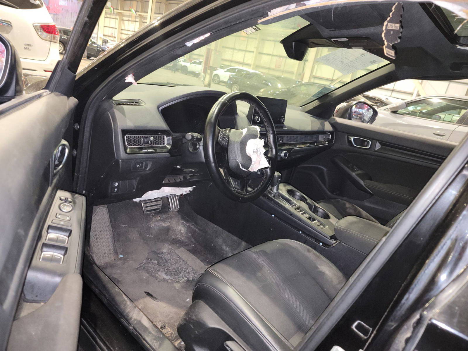 2022 HONDA CIVIC — sold — 98181 KM — Lot 98,181 — Main - Marhaba Auctions Used Cars - Image 15