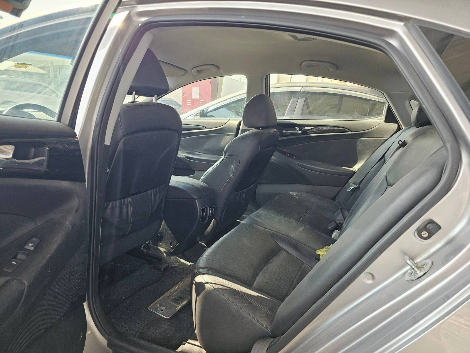 HYUNDAI SONATA 2010 - Marhaba Auction Used Cars - Image 6