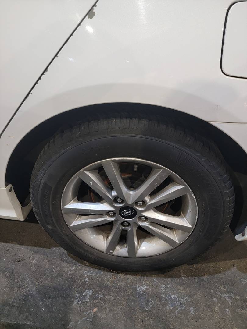 2011 HYUNDAI SONATA — 154261 Miles — Lot 64697474 — Main - Marhaba Auctions Used Cars - Image 9