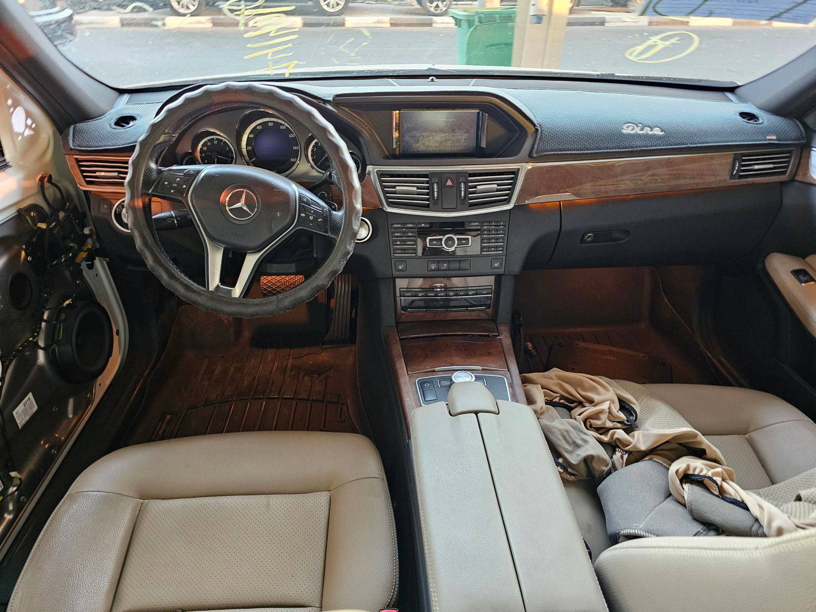 2013 MERCEDES BENZ E 350 — 167479 Miles — Lot 2DA741401 — Souq - Marhaba Auctions Used Cars - Image 6