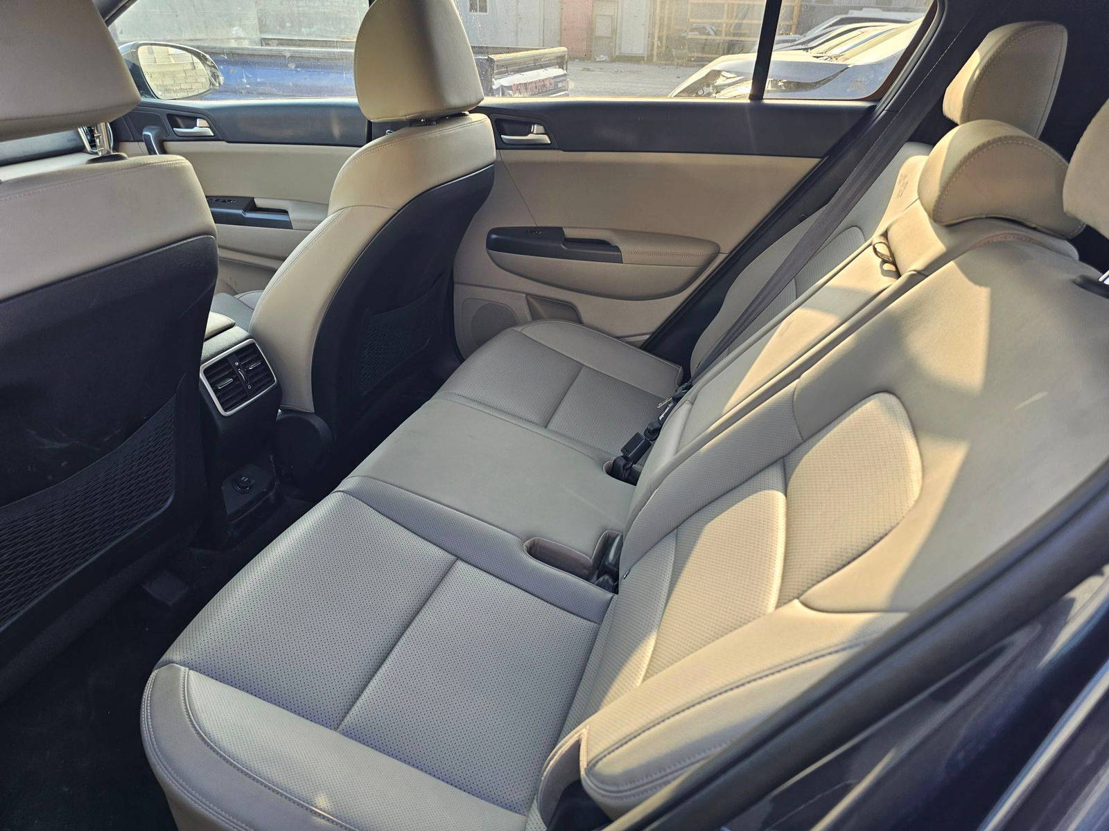 KIA SPORTAGE 2020 - Marhaba Auction Used Cars - Image 10