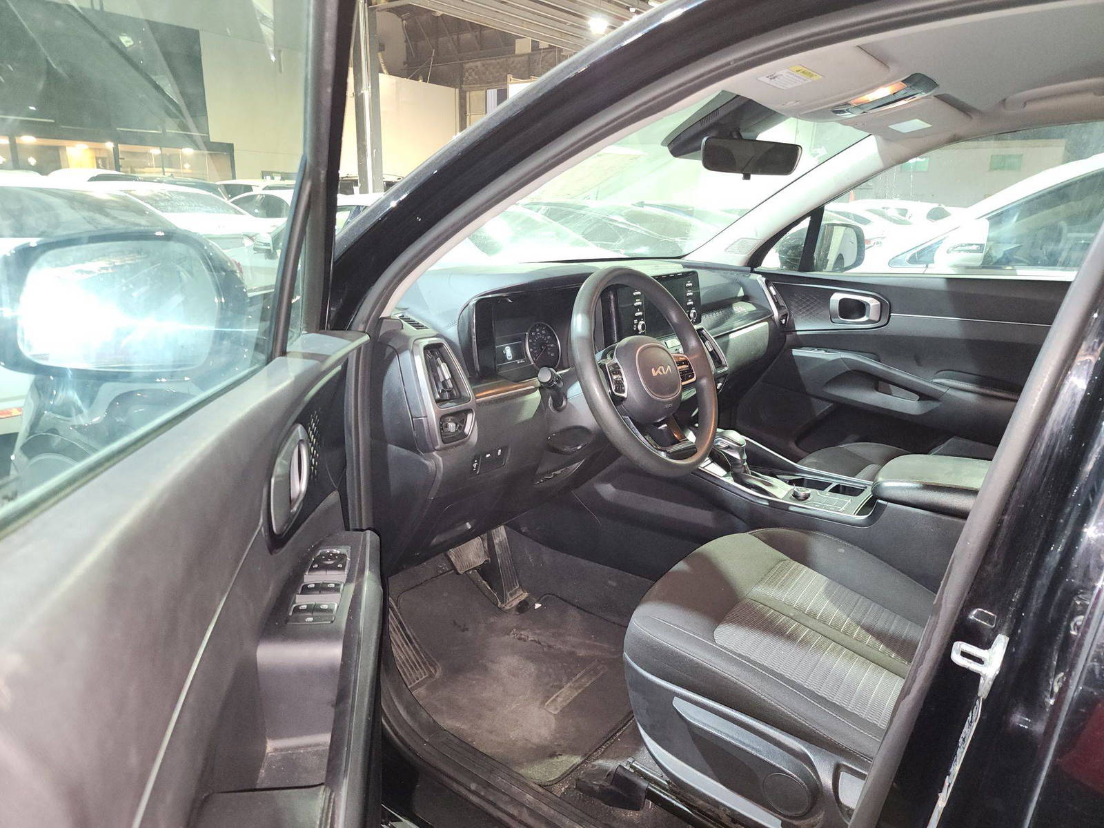 2022 KIA SORENTO — 101191 Miles — Lot LC8NG139021 — Souq - Marhaba Auctions Used Cars - Image 8
