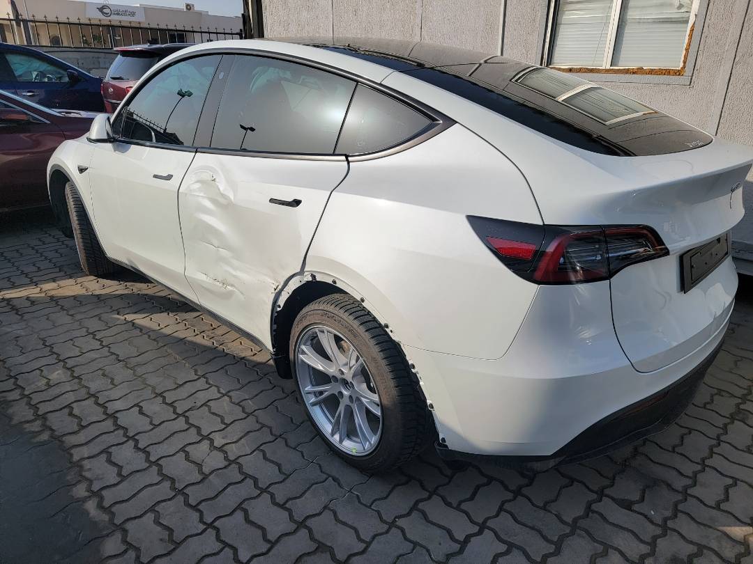 2023 TESLA MODEL Y — 7250 KM — Lot 103566 — Main - Marhaba Auctions Used Cars - Image 3