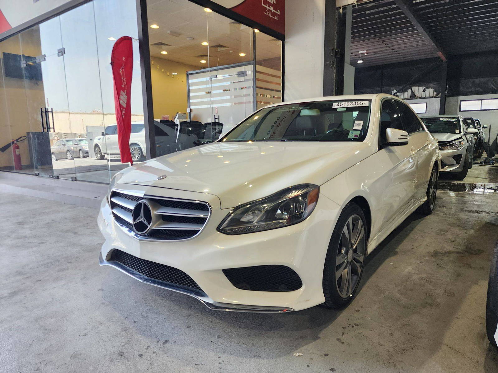 2016 MERCEDES BENZ E 350 — 128958 Miles — Lot 45193455 — Al Quoz - Marhaba Auctions Used Cars - Image 3