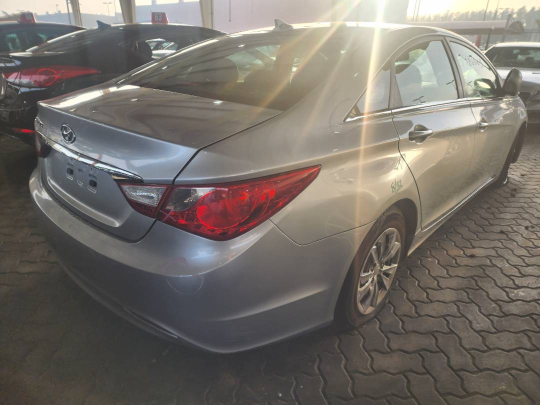 2012 HYUNDAI SONATA — 114582 Miles — Lot H395807 - Marhaba Auctions Used Cars - Image 9