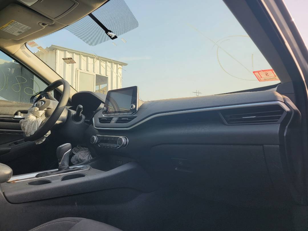 2019 NISSAN ALTIMA — 30191 Miles — Lot KN325107 - Marhaba Auctions Used Cars - Image 5