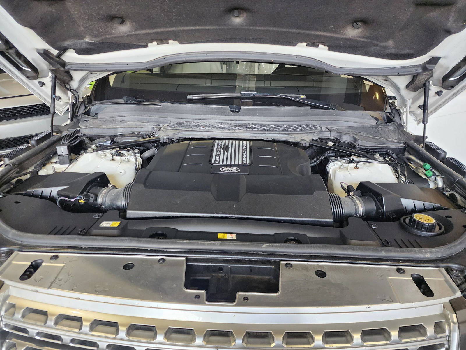 LAND ROVER RANGE ROVER 2017 - Marhaba Auction Used Cars - Image 13