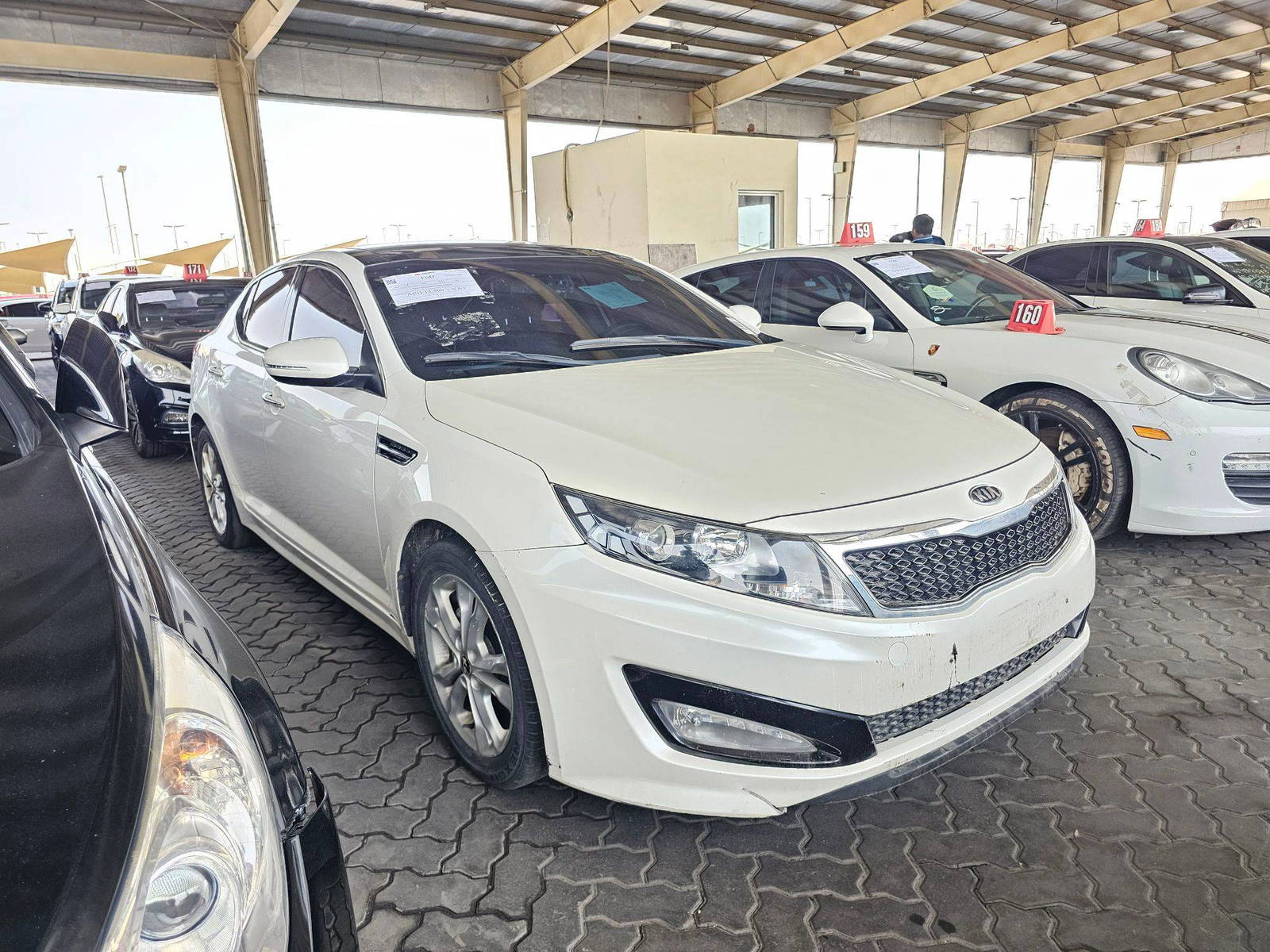 2011 KIA K5 — 178232 KM — Lot BBA129907 — Souq - Marhaba Auctions Used Cars - Image 3