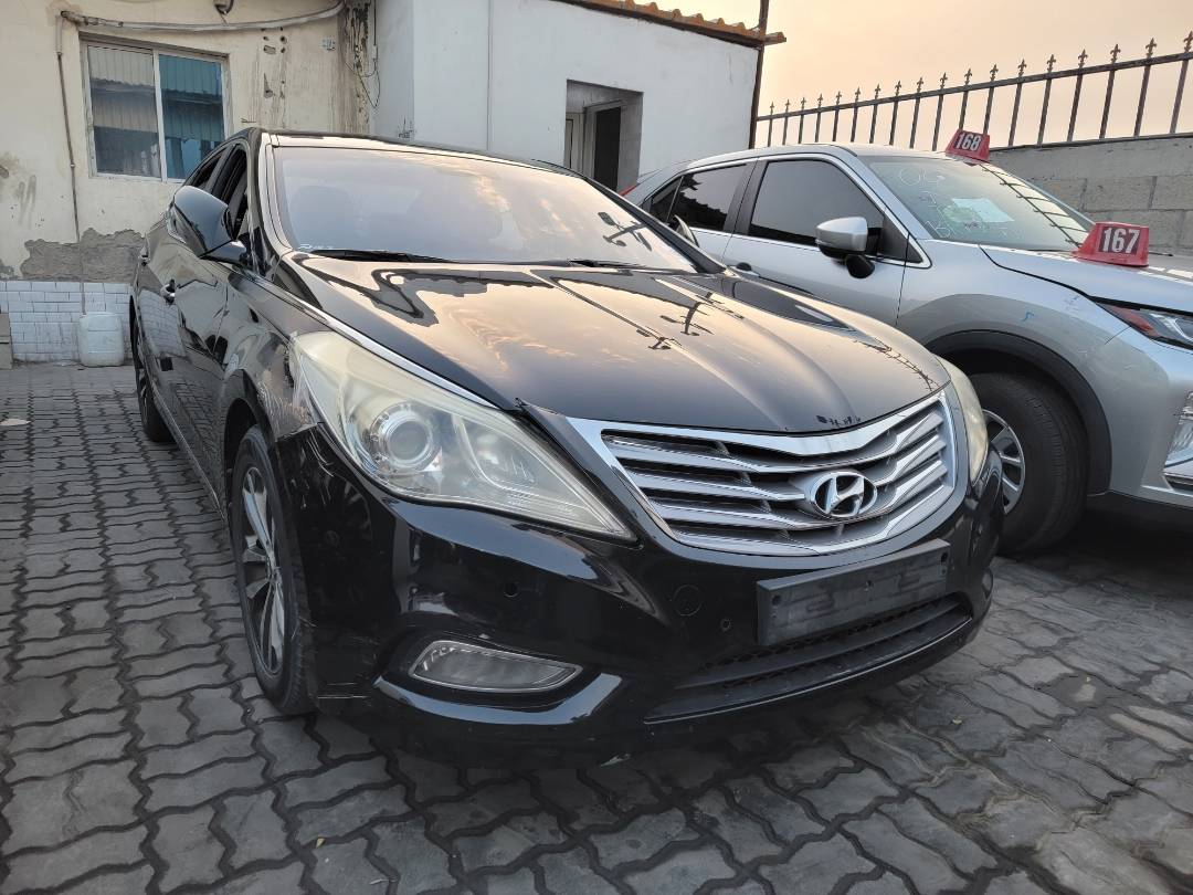 HYUNDAI GRANDEUR 2011 - Marhaba Auction Used Cars - Image 5