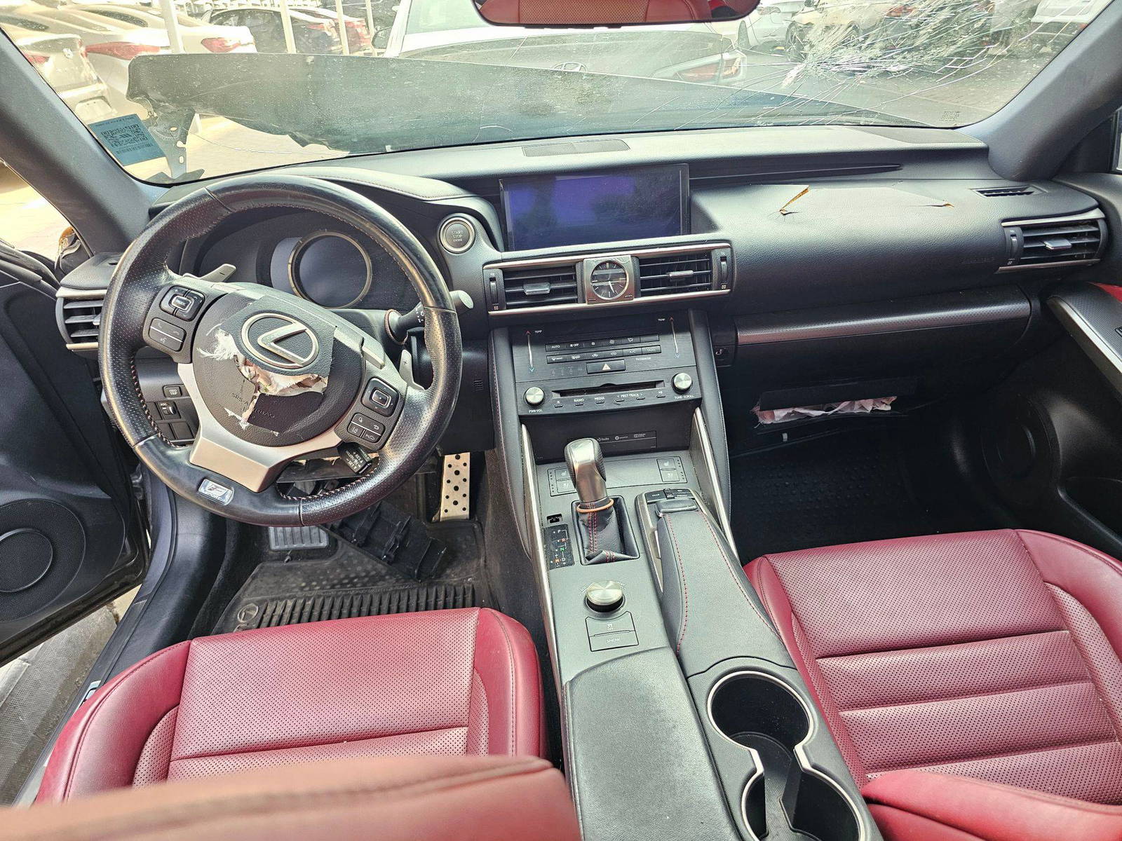 2017 LEXUS IS 200T — 98094 Miles — Lot D20H5050269 — Souq - Marhaba Auctions Used Cars - Image 7