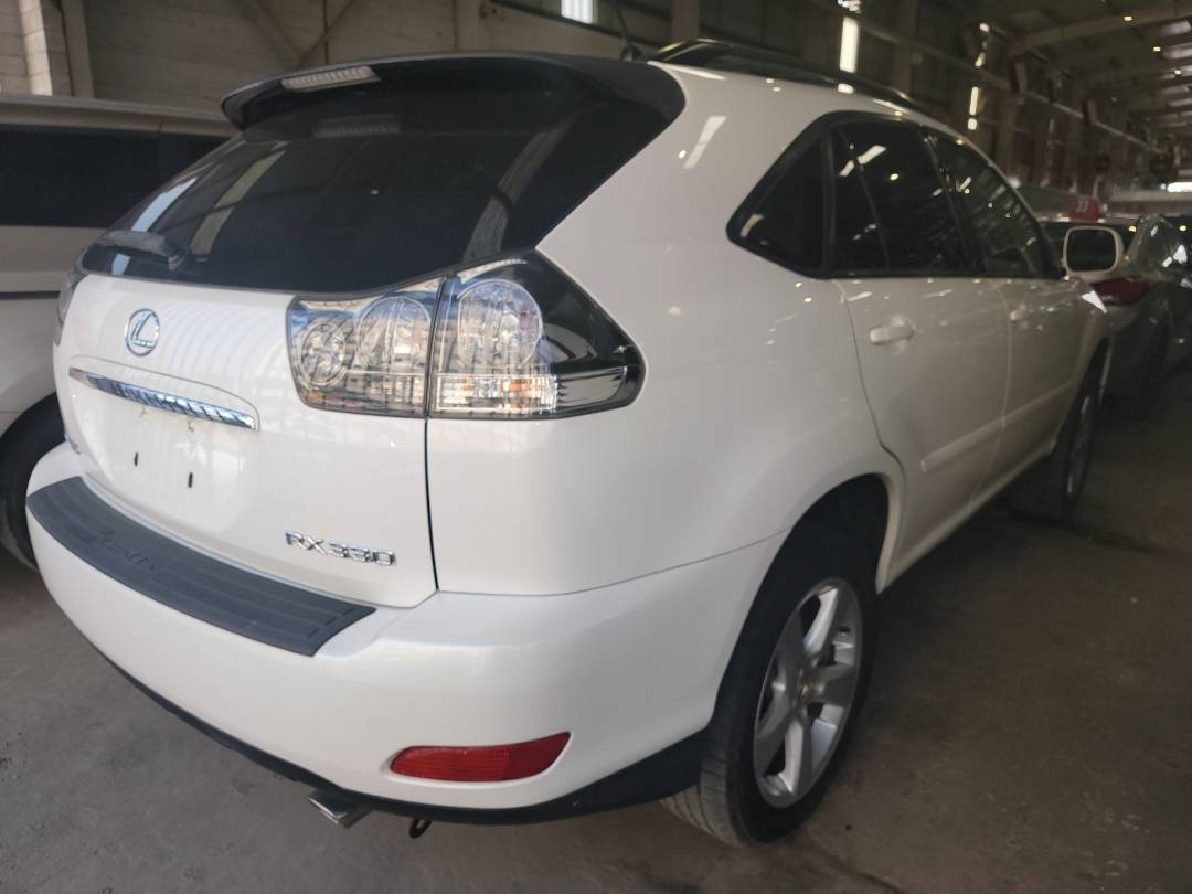 2004 LEXUS RX 330 — 207816 Miles — Lot 40035472 - Marhaba Auctions Used Cars - Image 3