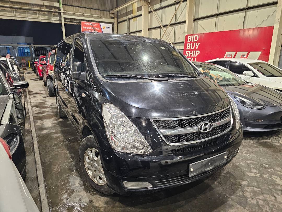 2012 HYUNDAI GRAND STAREX — 231877 KM — Lot 493784 — Ind. 12 - Marhaba Auctions Used Cars - Image 4