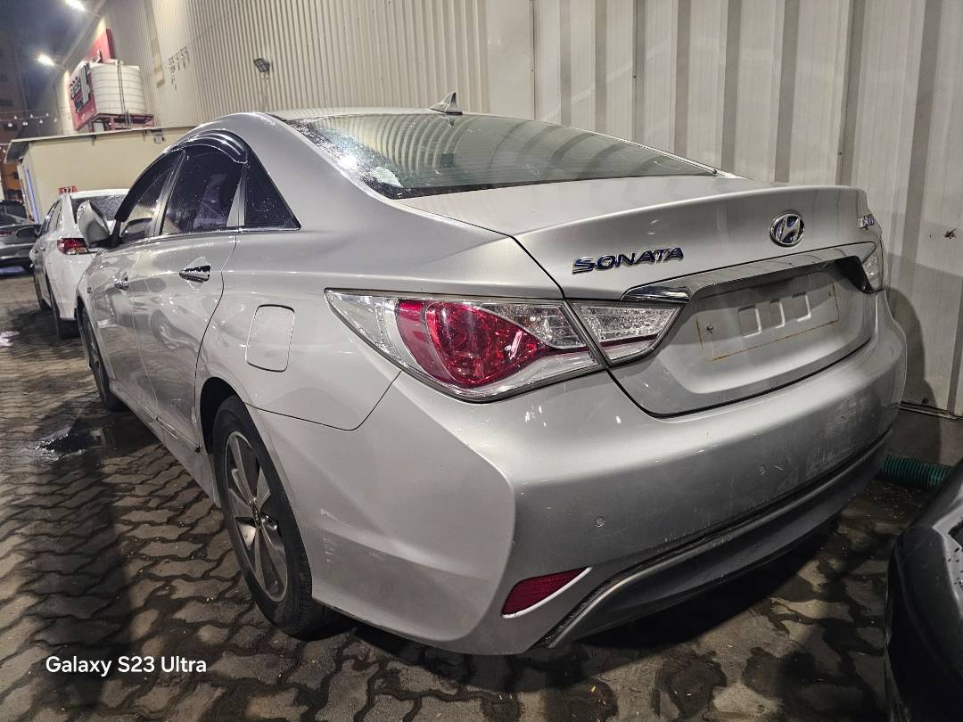 2012 HYUNDAI SONATA — 191965 KM — Lot 010528 — Main - Marhaba Auctions Used Cars - Image 5