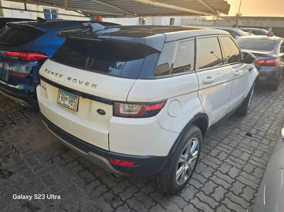 LAND ROVER RANGE ROVER EVOQUE 2017 - Marhaba Auction Used Cars - Image 3