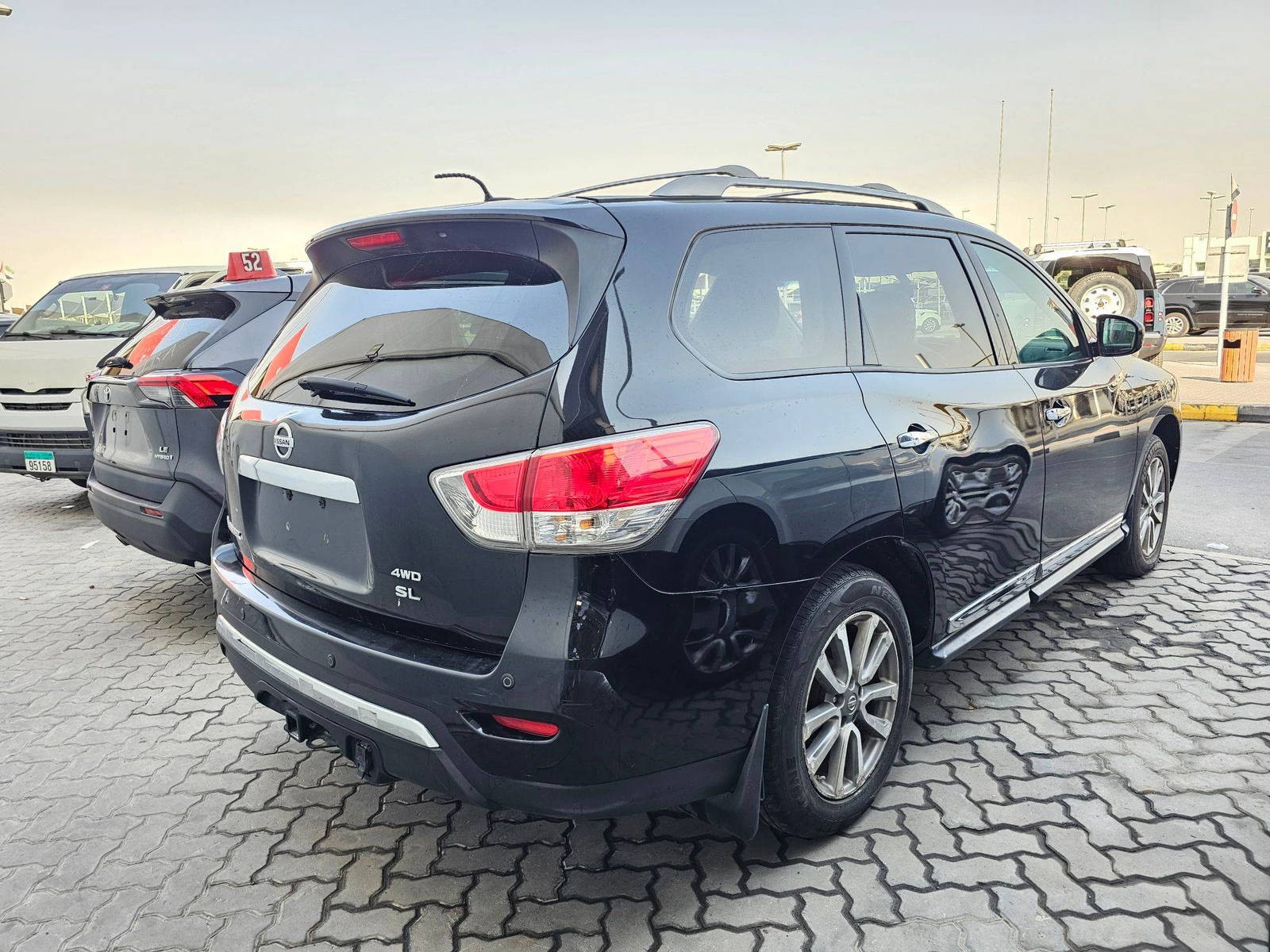 2013 NISSAN PATHFINDER — 174869 Miles — Lot C603888 — Souq - Marhaba Auctions Used Cars - Image 3