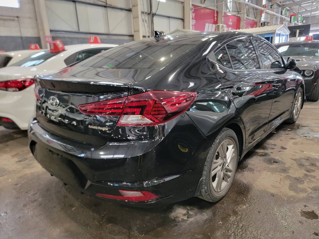 2019 HYUNDAI ELANTRA — 68783 Miles — Lot H479012 — Souq - Marhaba Auctions Used Cars - Image 3