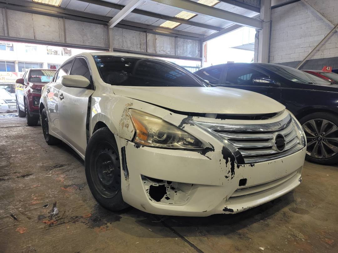 2015 NISSAN ALTIMA — 110961 Miles — Lot FC268396 — Main - Marhaba Auctions Used Cars - Image 4